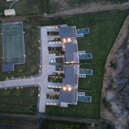 Real Life Homes Luxurious Seafront Villas Each With Their Own Private Pools Korakokhórion エクステリア 写真