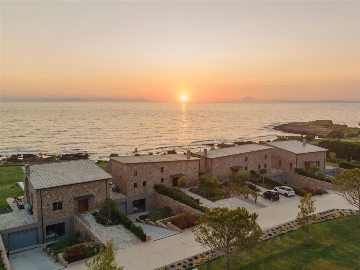 Real Life Homes Luxurious Seafront Villas Each With Their Own Private Pools Korakokhórion エクステリア 写真