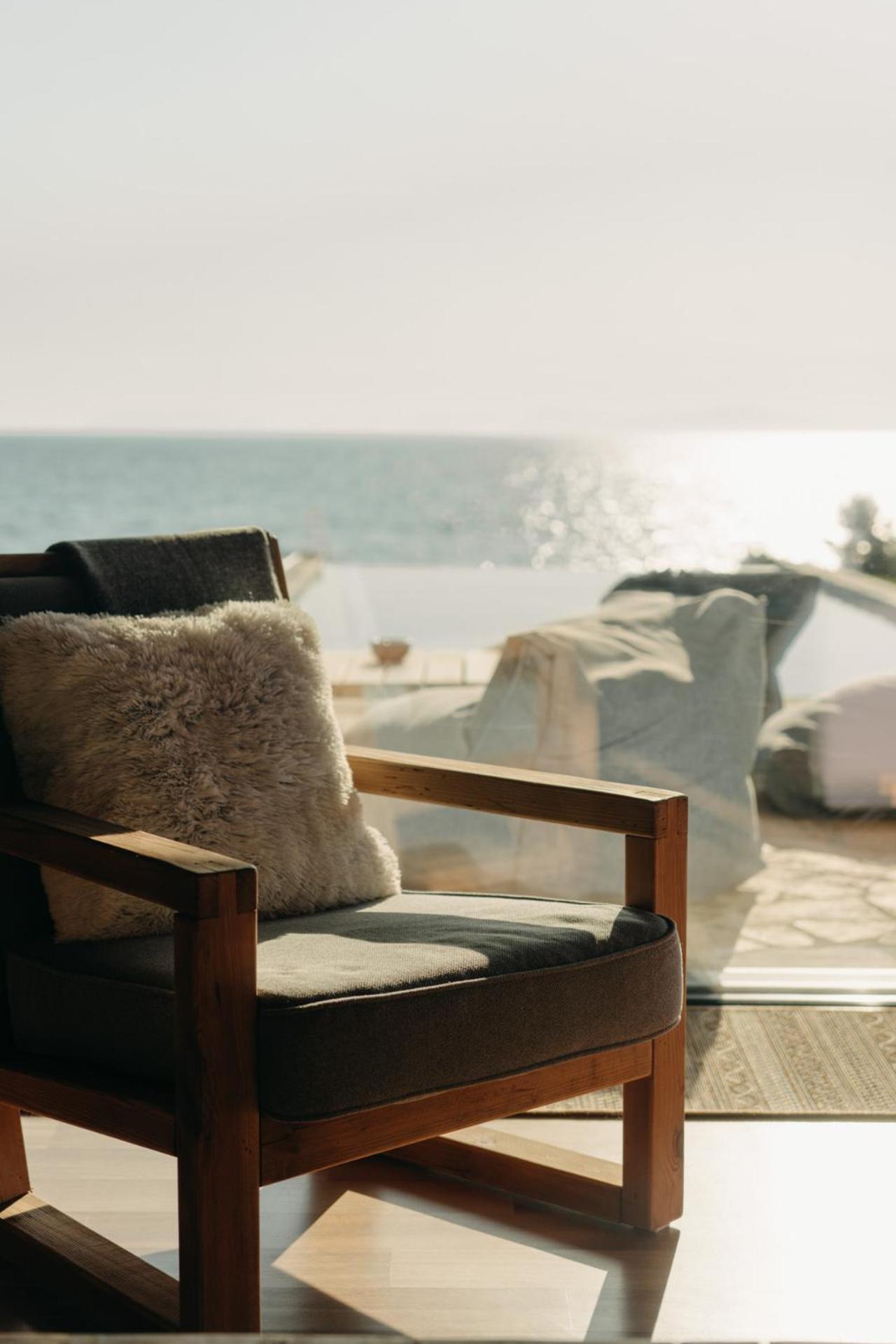 Real Life Homes Luxurious Seafront Villas Each With Their Own Private Pools Korakokhórion エクステリア 写真