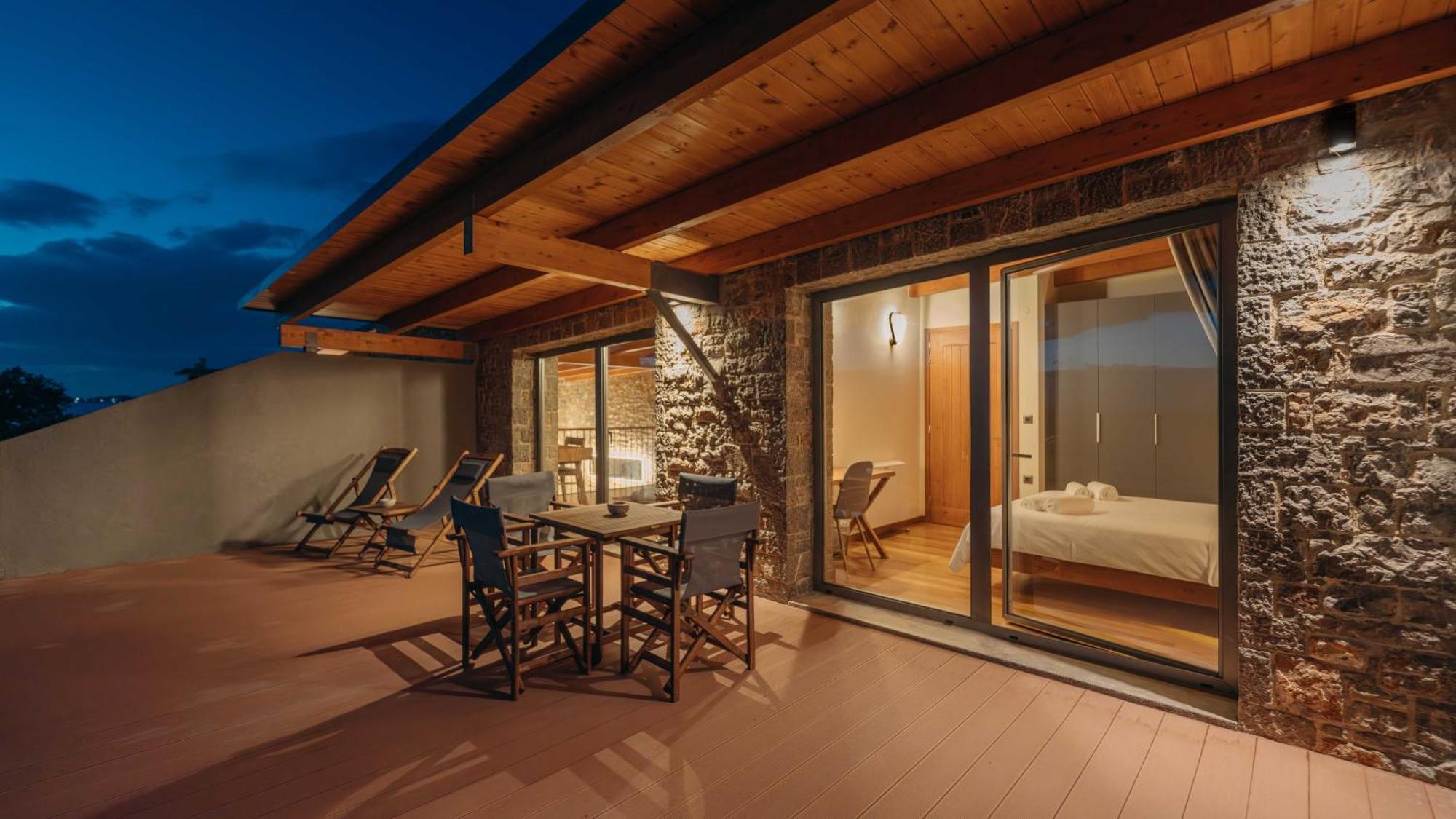 Real Life Homes Luxurious Seafront Villas Each With Their Own Private Pools Korakokhórion エクステリア 写真