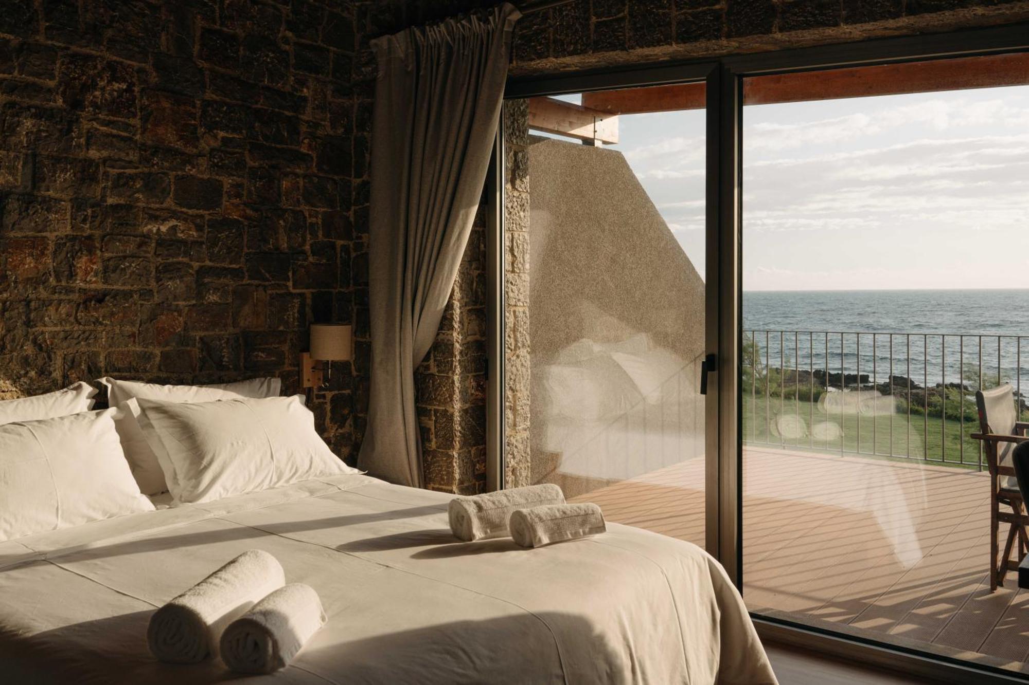 Real Life Homes Luxurious Seafront Villas Each With Their Own Private Pools Korakokhórion エクステリア 写真