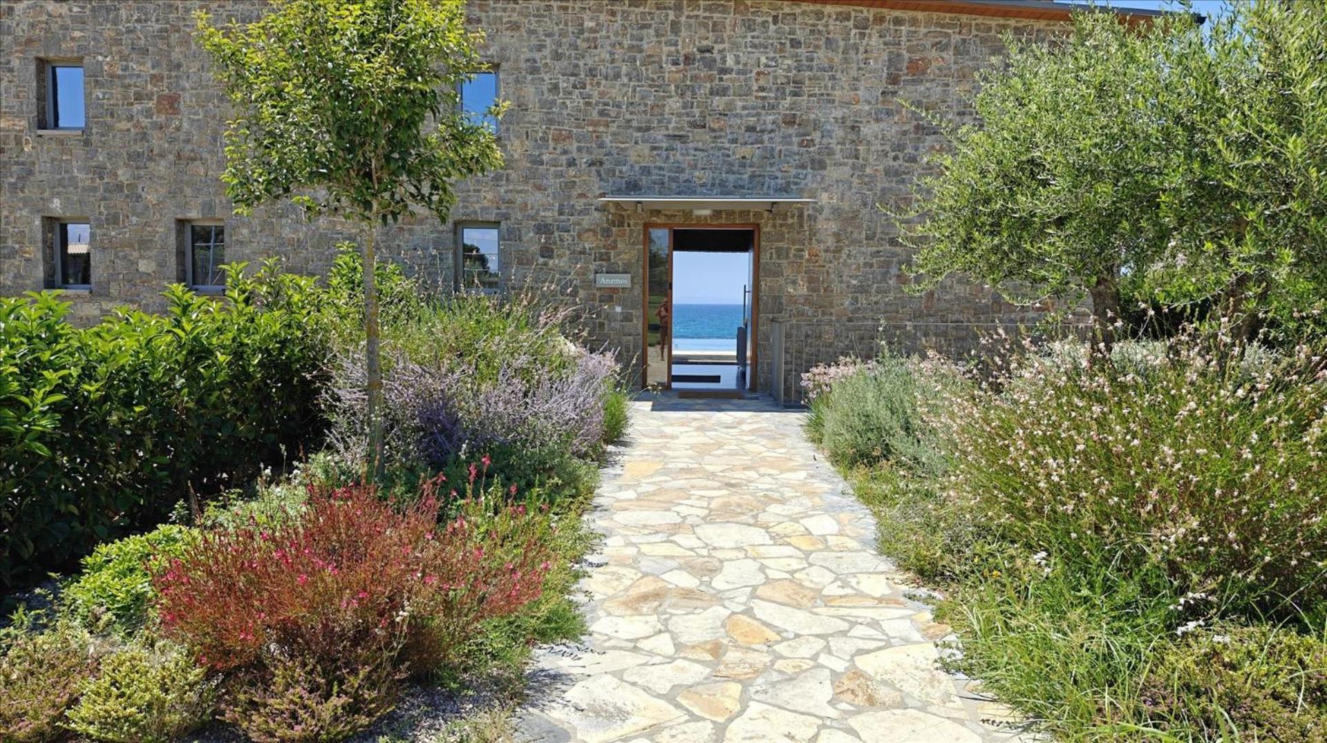 Real Life Homes Luxurious Seafront Villas Each With Their Own Private Pools Korakokhórion エクステリア 写真